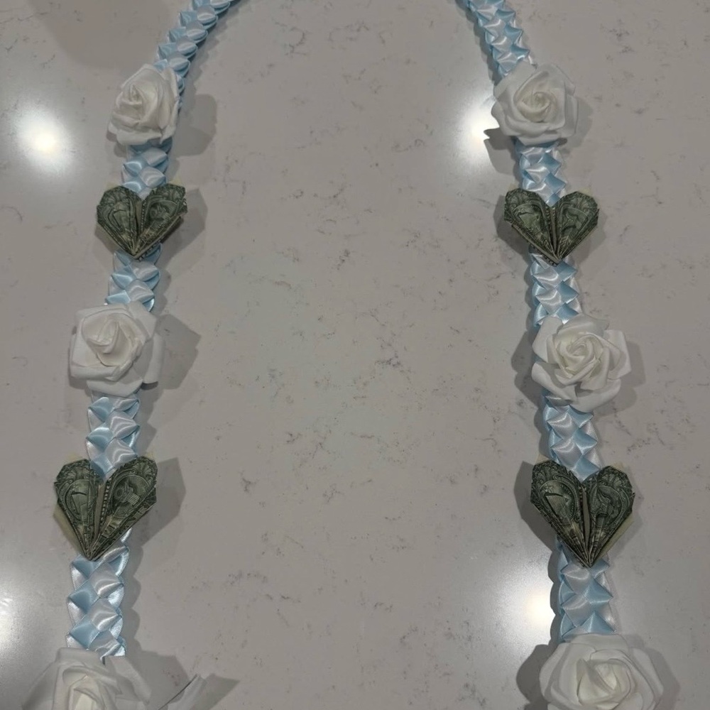 Baby shower baby blue Lei BIrthday/Special occasion/graduation lei
